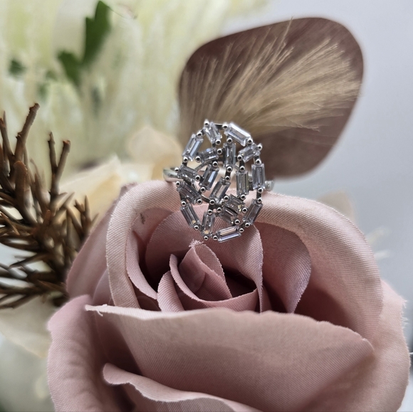 ❤️ MONARCH RING - Picture 7 of 8